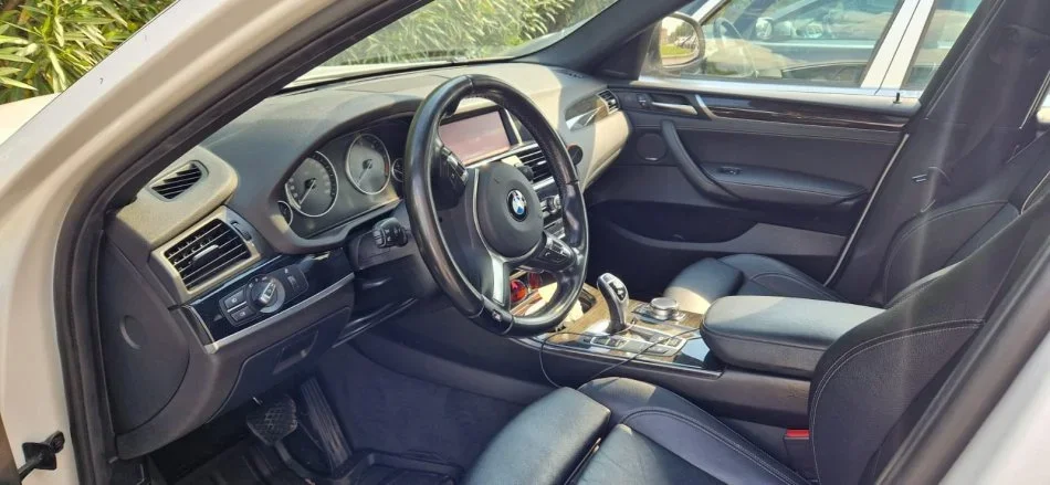 Tirane, shitet BMW X4 X-Drive 3.0d, 2016 Nafte, e bardhë automatik Klima 280.000 km 25.000 €