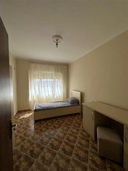 Tirane, jepet me qera apartament 2+1+Ballkon Kati 7, 110 m² 500 € (Astir , Market Jata)