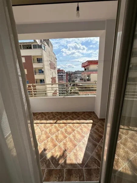 Tirane, jepet me qera apartament 2+1+Ballkon Kati 7, 110 m² 500 € (Astir , Market Jata)