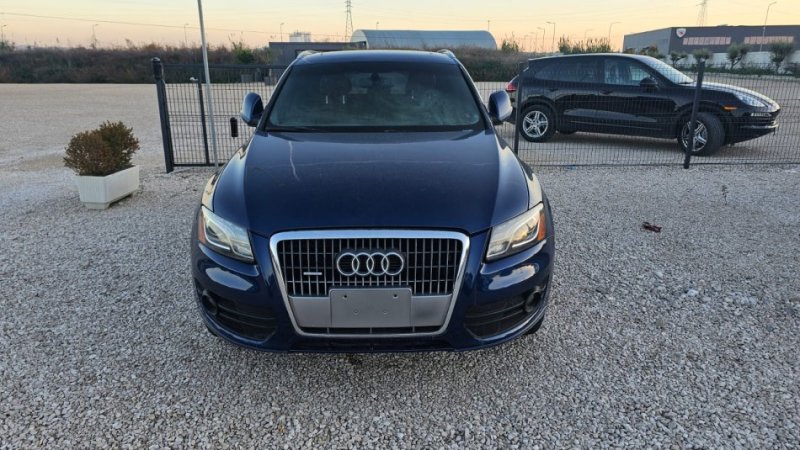 Durres, shitet SUV | Xhip Audi Q5 2.0 Gaz+Benzin Siguracion+Targa Benzin+Gaz, blu e errët automatik Klima 9.500 €
