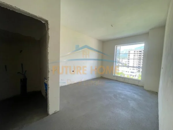 Tirane, shitet apartament 2+1+Ballkon Kati 3, 107 m² 157.800 € (PORCELAN)