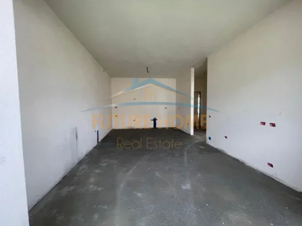 Tirane, shitet apartament 2+1+Ballkon Kati 3, 107 m² 157.800 € (PORCELAN)