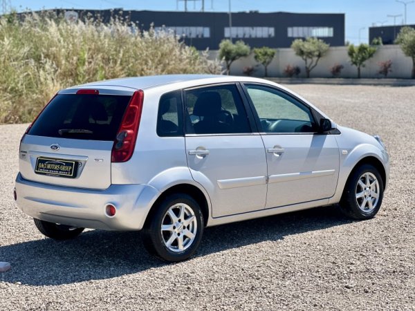 Durres, shitet makine Ford Fiesta Nafte, manuale Kondicioner