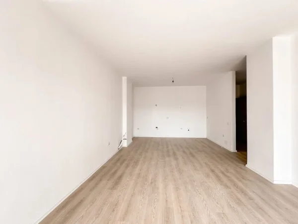 Tirane, shitet apartament 3+1 Kati 5, 150 m² 230.000 € (FUSHA AVIACIONIT)