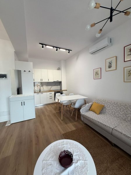 Tirane, jepet me qera apartament 1+1 Kati 3, 67 m² 400 € (ali demi)