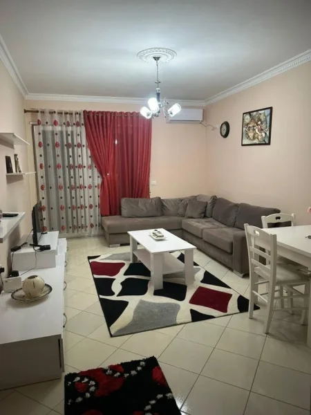 Tirane, jepet me qera apartament 1+1 Kati 3, 60 m² 400 € (Jepet me Qera Super Apartament 1+1 i mobiluar ne Fresk)