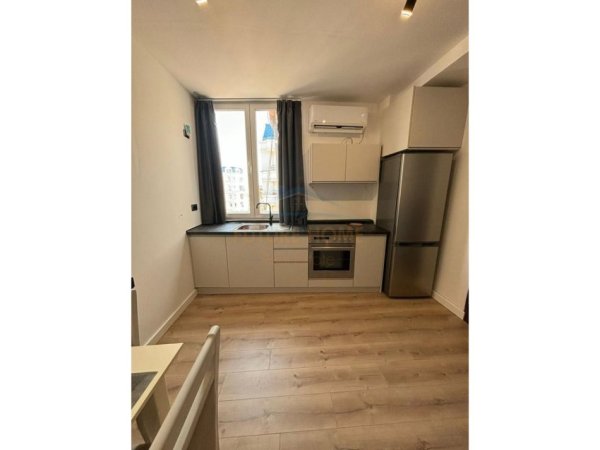 shitet apartament 2+1+Ballkon Kati 6, 65 m² 100.000 € (Golem, Durres)