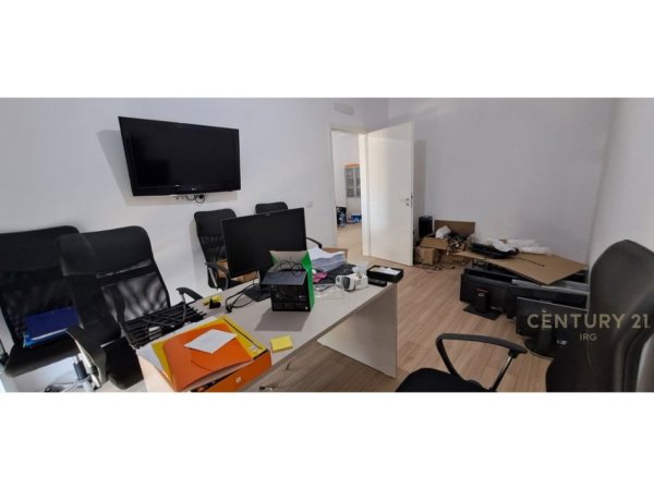 Tirane, jepet me qera zyre Kati 2, 64 m² 390 € (Jordan Misja)