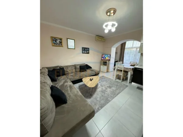 Tirane, shitet 2+1 Kati 0, 100 m² 190.000 € (Rruga Pjete Budi)