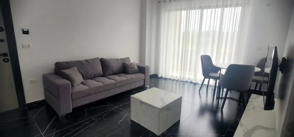 Durres, shitet apartament 1+1 Kati 2, 51 m² 79.000 € (Golem prane Pishave te Buta)
