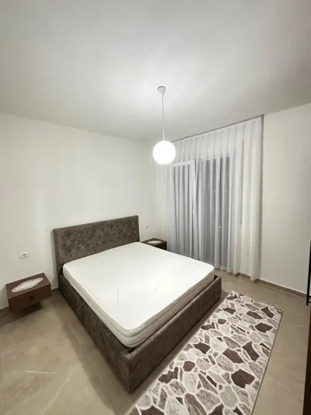 Tirane, jepet me qera apartament 1+1+Ballkon Kati 9, 65 m² 400 € (Astir)