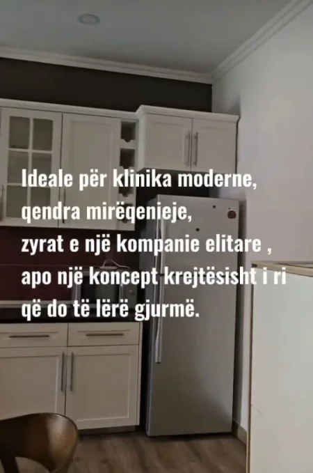 Tirane, Jepet me qera Ndertese 8+1 me 4 kate , 500 m² 4.000 € (Jepet me Qera Super Godine 4-kateshe ne Rrugen e Kavajes.)