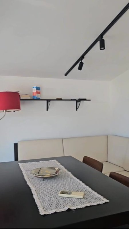 Tirane, Jepet me qera Ndertese 8+1 me 4 kate , 500 m² 4.000 € (Jepet me Qera Super Godine 4-kateshe ne Rrugen e Kavajes.)