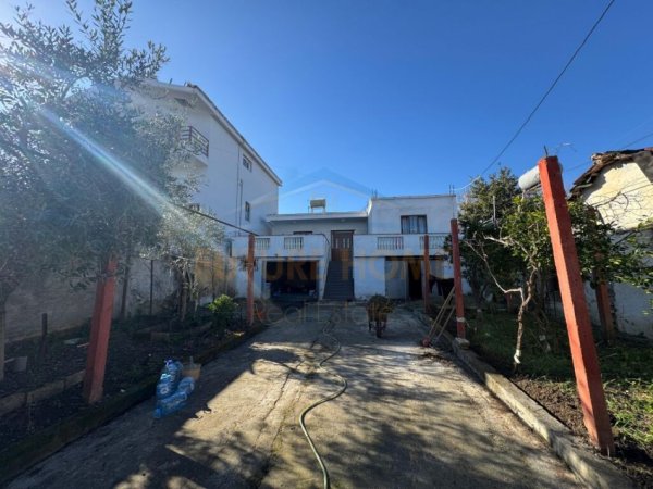 Durres, shes shtepi 2+1 , 150.000 € 