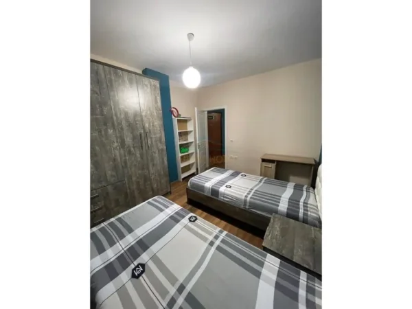 Tirane, jepet me qera apartament 2+1+Aneks+Ballkon Kati 2, 100 m² 800 € (Kompleksi Mateo ,Kopshti Zoologjik,Tirane.)