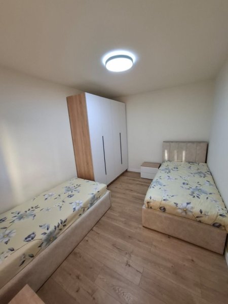 Tirane, jepet me qera apartament 2+1 Kati 4, 65 m² 600 € (Rruga Barrikadave, prane “Black Diamond”)