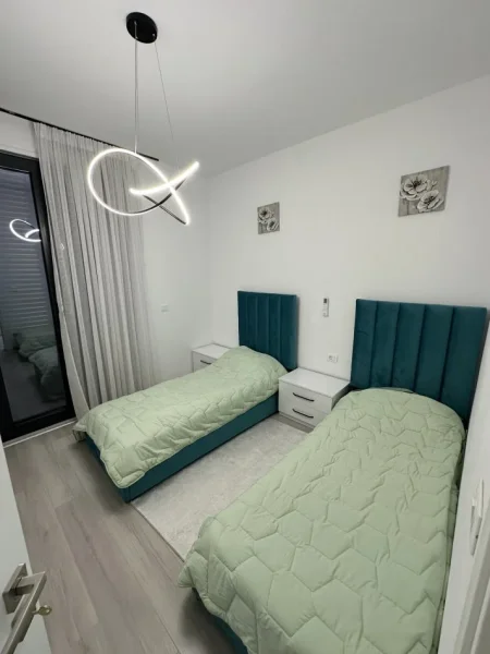 Tirane, shitet apartament 2+1+Ballkon Kati 4, 72 m² 154.000 € (Porcelan)