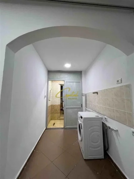 Tirane, shitet apartament 1+1 Kati 5, 52 m² 85.000 € (KOMBINAT)