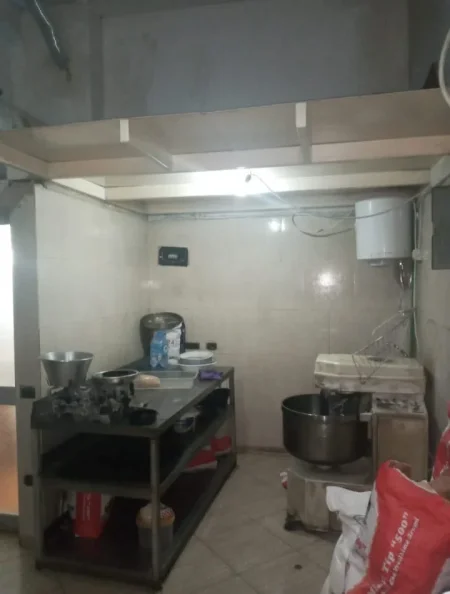 Tirane, shitet ambjent biznesi Kati 0, 47 m² 140.000 € (ASTIR)