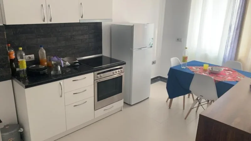Tirane, jepet me qera apartament , 70 m² 500 € 