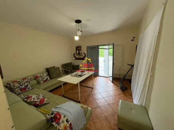 Vlore, shitet apartament+verande | Penthouse Kati 1, 285 m² 625.000 € (Rruga Gjergj Kastrioti)