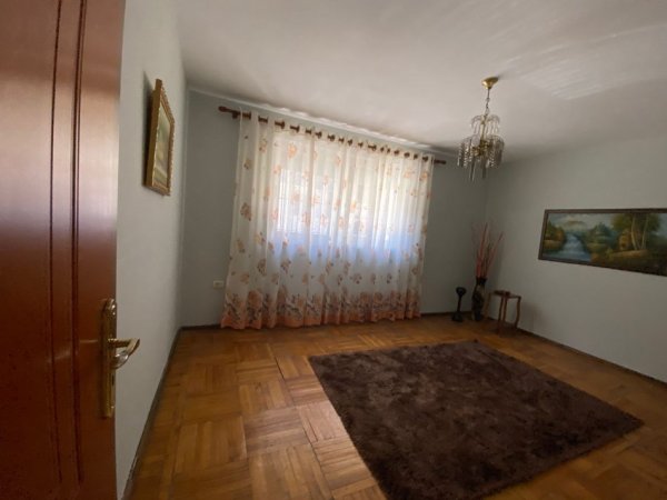 Tirane, jepet me qera apartament 2+1 Kati 2, 75 m² 450 € (21 Dhjetori)