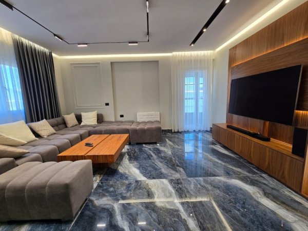 Tirane, jepet me qera apartament 2+1+Aneks+Ballkon Kati 5, 105 m² 1.500 € (Kopshti Botanik)