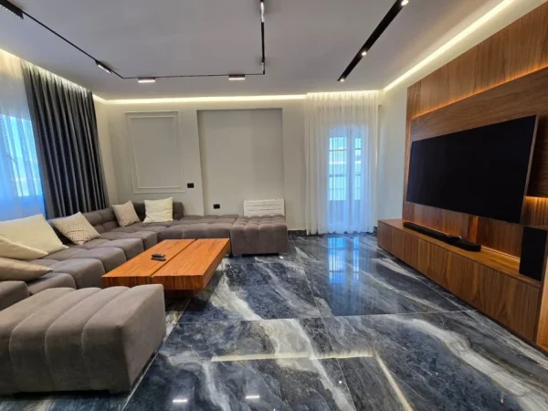 Tirane, jepet me qera apartament 2+1+Aneks+Ballkon Kati 5, 105 m² 1.500 € (Kopshti Botanik)