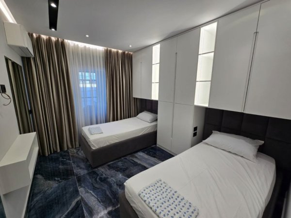 Tirane, jepet me qera apartament 2+1+Aneks+Ballkon Kati 5, 105 m² 1.500 € (Kopshti Botanik)