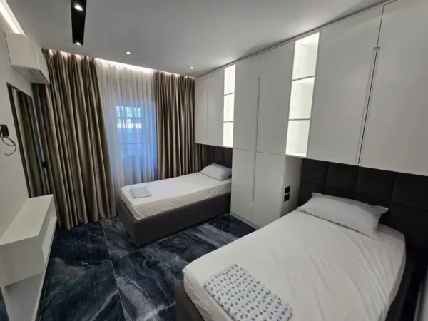 Tirane, jepet me qera apartament 2+1+Aneks+Ballkon Kati 5, 105 m² 1.500 € (Kopshti Botanik)