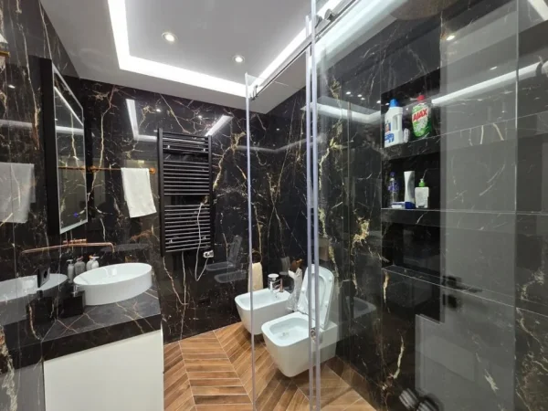 Tirane, jepet me qera apartament 2+1+Aneks+Ballkon Kati 5, 105 m² 1.500 € (Kopshti Botanik)