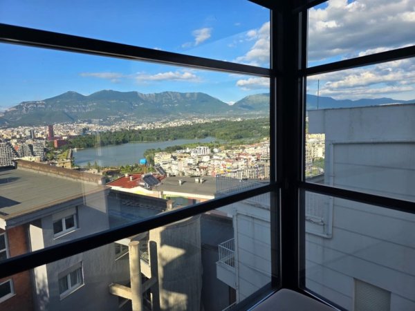 Tirane, jepet me qera apartament 2+1+Aneks+Ballkon Kati 5, 105 m² 1.500 € (Kopshti Botanik)