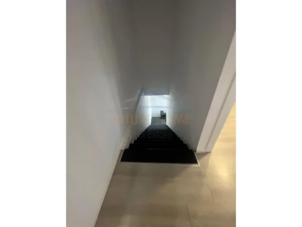 TIRANE,SHITET, KAPANON , 800 m² 600.000 € (RRUGA DYTESORE AUTOSTRADA TIRANE-DURRES)