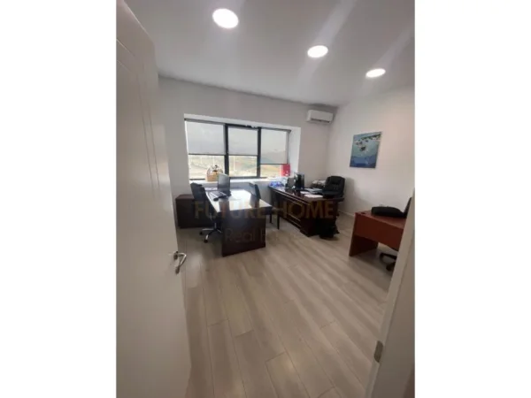 TIRANE,SHITET, KAPANON , 800 m² 600.000 € (RRUGA DYTESORE AUTOSTRADA TIRANE-DURRES)