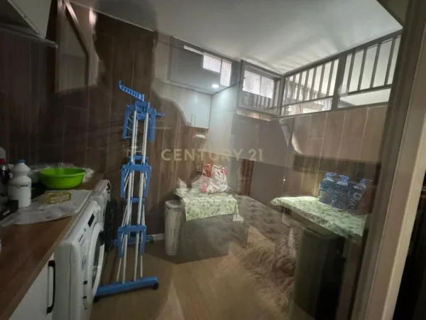 Tirane, shitet 2+1 , 97 m² 135.000 € (Rruga e Dibres prane Komisariatit Nr.4)