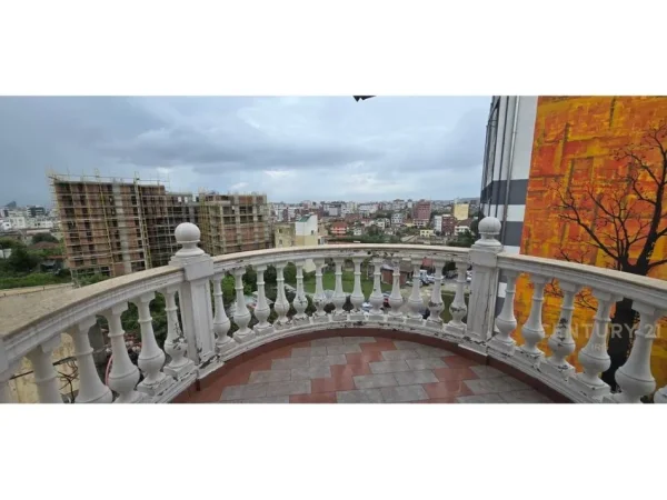 Tirane, shes Vile 3 Katshe Kati 3, 800 m² 1.500.000 € (Ali Dem)