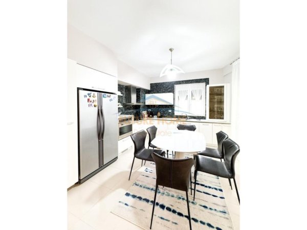 Gjiri Lalezit | Hamallaj, shitet apartament 2+1 Kati 2, 113 m² 240.000 € (Gjiri i Lalezit)