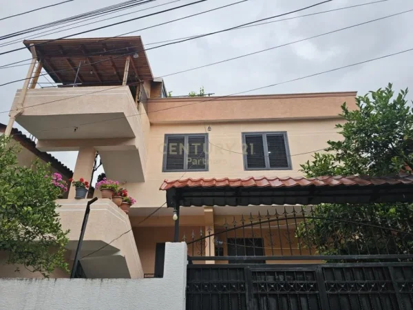 Tirane, shes Vile 3 Katshe Kati 2, 202 m² 390.000 € (Jordan Misja)