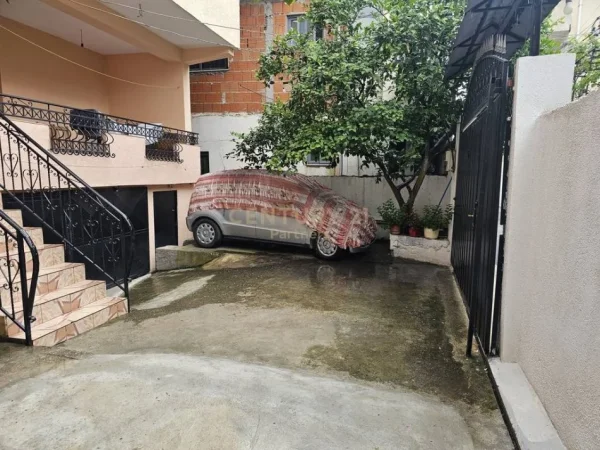 Tirane, shes Vile 3 Katshe Kati 2, 202 m² 390.000 € (Jordan Misja)