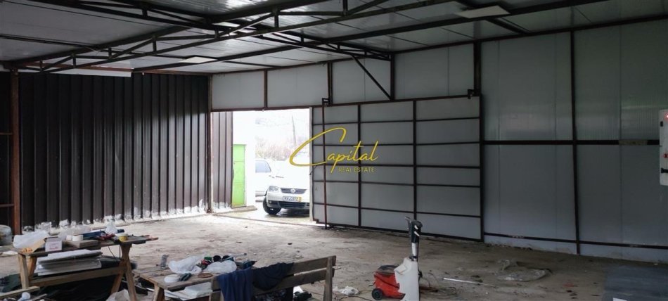 Tirane, jepet me qera magazine Kati 0, 270 m² 700 € (KOMBINAT)