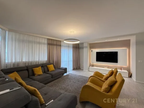 Tirane, shes apartament 3+1+Aneks+Ballkon Kati 7, 152 m² (Air Albania)