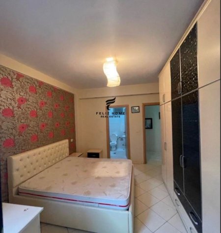 Tirane, jepet me qera apartament 2+1+Ballkon Kati 4, 80 m² 450 € (ASTIR)