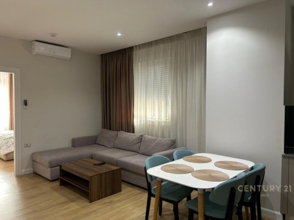 Tirane, shitet apartament 2+1+Aneks+Ballkon Kati 2, 126 m² 230.000 € (Kinostudio)
