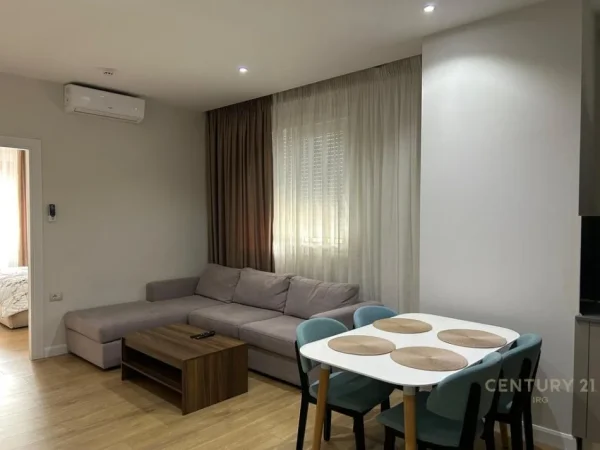 Tirane, shitet apartament 2+1+Aneks+Ballkon Kati 2, 126 m² 230.000 € (Kinostudio)