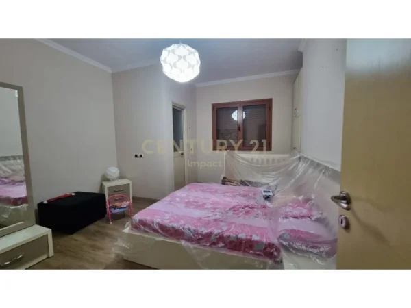 Tirane, shes Vile 2 Katshe Kati 2, 533 m² 450.000 € (Kodra e Priftit)