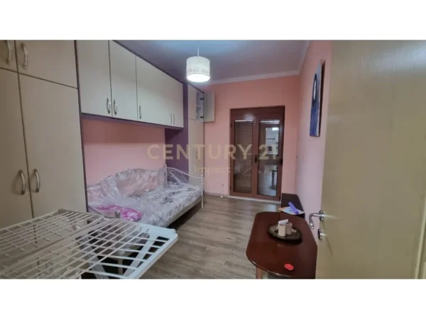 Tirane, shes Vile 2 Katshe Kati 2, 533 m² 450.000 € (Kodra e Priftit)