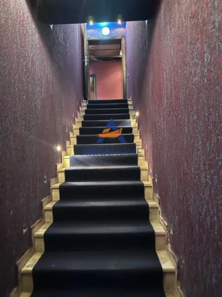 Tirane, shitet ambjent biznesi Kati 0, 204 m² 200.000 € (MEDRESE)