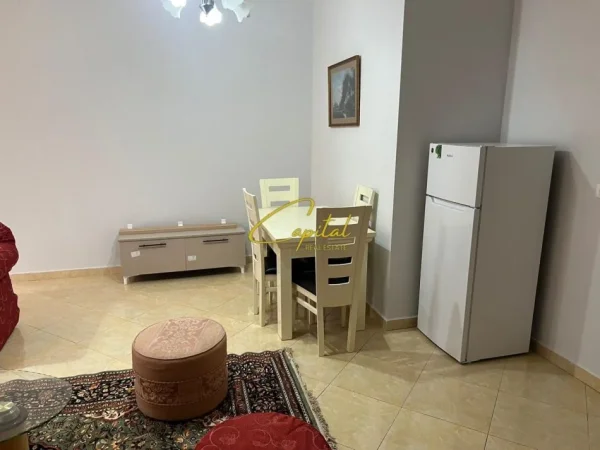 Tirane, jepet me qera apartament 2+1 Kati 4, 120 m² 600 € (DON BOSKO)