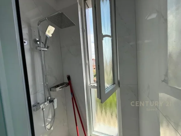 Tirane, jepet me qera apartament 1+1 Kati 3, 63 m² 600 € (Rruga siri kodra)