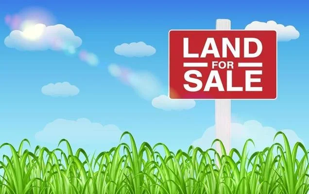 Tirane, shitet toke , 700 m² 70.000 € (Paskuqan prane Liqenit)